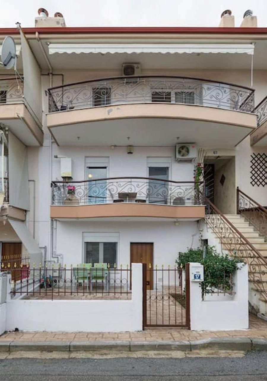 Socrates & Froso'S Lovely Maisonette Солун Екстериор снимка